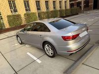 Gebraucht Audi A4 Design 150 PS (110 kW) 2019 Grau Limousine