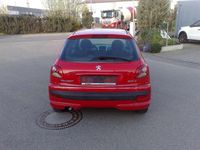 Gebraucht Peugeot 206 60 PS (44 kW) 2010 Rot Limousine