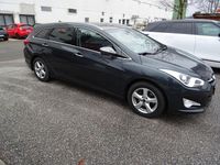 Gebraucht Hyundai i40 Edition 136 PS (100 kW) 2015 Grau Kombi
