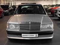 Gebraucht Mercedes 190 194 PS (142 kW) 1990 Silber Limousine
