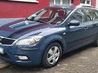 Second-hand Kia Ceed 116 CP (85 kW) 2011 Albastru Hatchback