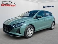 Neu Hyundai i20 Select 101 PS (74 kW) 2025 Grün Limousine