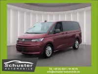 Gebraucht VW Multivan Basis 150 PS (110 kW) 2024 Fortanarot metallic Van / Kleinbus