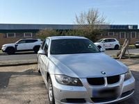 Gebraucht BMW 320 150 PS (110 kW) 2005 Silber Limousine