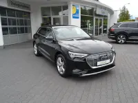 Gebraucht Audi e-tron S-Line 300 kW (408 PS) 2023 Schwarz SUV