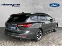 Gebraucht Ford Focus Titanium 116 PS (85 kW) 2025 Grau Kombi