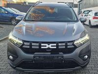 Gebraucht Dacia Jogger Expression 110 PS (80 kW) 2024 Dolomitgrau Van / Kleinbus