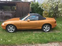 Gebraucht Mazda MX5 Edition 81 PS (59 kW) 1999 Gold Cabrio