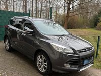 Gebraucht Ford Kuga 180 PS (132 kW) 2015 Grau SUV
