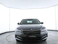 Gebraucht Skoda Superb Style 150 PS (110 kW) 2022 Grau Kombi