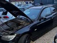 Gebraucht BMW 320 163 PS (119 kW) 2007 Schwarz Kombi