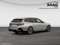 Neu BMW 520 Shadowline 197 PS (144 kW) 2025 Schwarz Kombi