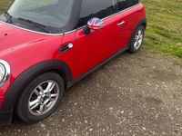 Gebraucht Mini Cooper 122 PS (89 kW) 2011 Rot Kleinwagen