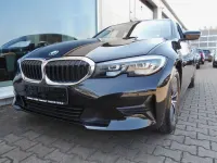 Gebraucht BMW 318 Sport Line 156 PS (114 kW) 2022 Schwarz Limousine