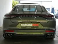 Gebraucht Porsche Panamera 4 E-Hybrid 462 PS (339 kW) 2021 Grün Kleinwagen