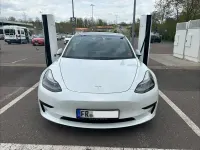 Used Tesla Model 3 Standard Range Plus 239 kW (325 HP) 2021 White Sedan