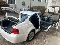 Gebraucht BMW 320 163 PS (119 kW) 2008 Weiß Limousine