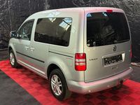 Gebraucht VW Caddy Trendline 102 PS (75 kW) 2010 Silber Van / Kleinbus