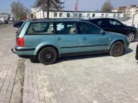 Gebraucht VW Passat 125 PS (91 kW) 2000 Blau Kombi