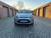 Gebraucht Ford Fiesta Trend 82 PS (60 kW) 2010 Silber Kleinwagen