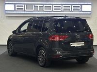 Gebraucht VW Touran Sound 150 PS (110 kW) 2024 Uranograu Van / Kleinbus