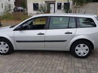 Gebraucht Renault Mégane II Authentique 98 PS (72 kW) 2005 Silber Limousine