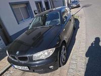 Gebraucht BMW 118 122 PS (89 kW) 2005 Schwarz Kleinwagen