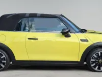 Usata Mini Cooper Cabriolet 100 CV (73 kW) 2022 Giallo Cabrio