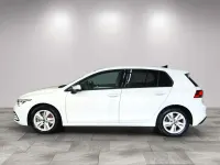 Gebraucht VW Golf VIII Life 150 PS (110 kW) 2023 Weiß Limousine