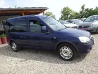 Używany Opel Combo 94 KM (69 kW) 2010 Niebieski Minivan