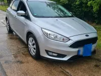 Gebraucht Ford Focus 120 PS (88 kW) 2017 Silber Limousine
