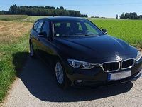 Gebraucht BMW 320 Advantage 163 PS (119 kW) 2016 Schwarz Kombi