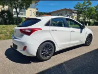 Gebraucht Hyundai i30 Classic 110 PS (80 kW) 2016 Weiß Limousine