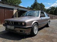 Brugt BMW 320 129 HK (94 kW) 1988 Beige Sedan
