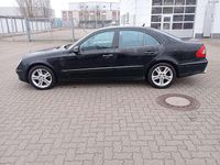 Gebraucht Mercedes E320 200 PS (147 kW) 2007 Schwarz Limousine