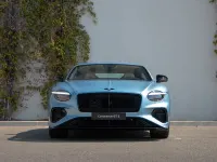 Neu Bentley Continental 680 PS (500 kW) 2026 Blau