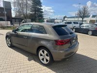 Gebraucht Audi A3 Ambiente 110 PS (80 kW) 2016 Braun Limousine