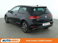Gebraucht VW Golf VII Join 116 PS (85 kW) 2018 Schwarz Limousine