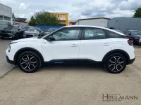 Używany Citroën e-C4 Feel 100 kW (136 KM) 2022 Biały Sedan/Limuzyna
