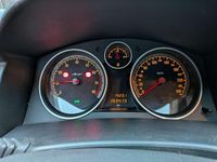 Gebraucht Opel Astra 105 PS (77 kW) 2007 Grün Kombi