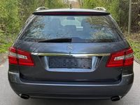 Gebraucht Mercedes E350 231 PS (169 kW) 2010 Grau Kombi
