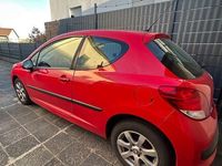 Gebraucht Peugeot 207 CC Access 120 PS (88 kW) 2010 Rot Cabrio