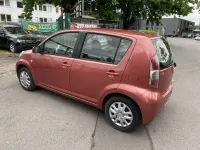 Gebraucht Daihatsu Sirion 87 PS (63 kW) 2005 Rose rot metallic Kleinwagen