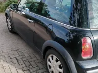 Käytetty Mini Cooper 116 HP (85 kW) 2004 Musta Viistoperä