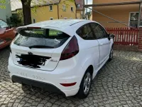 Gebraucht Ford Fiesta Ambiente 60 PS (44 kW) 2010 Weiß Limousine