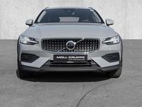 Gebraucht Volvo V60 CC Plus 197 PS (144 kW) 2024 Vapour grey / metallic Kombi