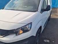 Gebraucht Peugeot Partner 99 PS (72 kW) 2018 Weiß Van / Kleinbus