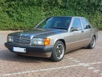 Gebraucht Mercedes 190 122 PS (89 kW) 1992 Limousine