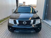 Gebraucht Nissan Navara 231 PS (169 kW) 2013 Schwarz Pickup