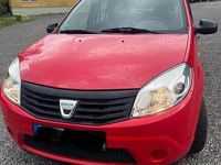 Gebraucht Dacia Sandero 75 PS (55 kW) 2009 Rot Limousine